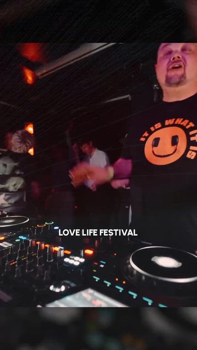 Grant Nelson on the Beat Bunker stage